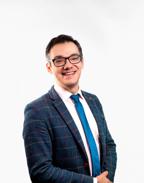 Head shot Principle of Pudsey Sixth Form College Phil Mark